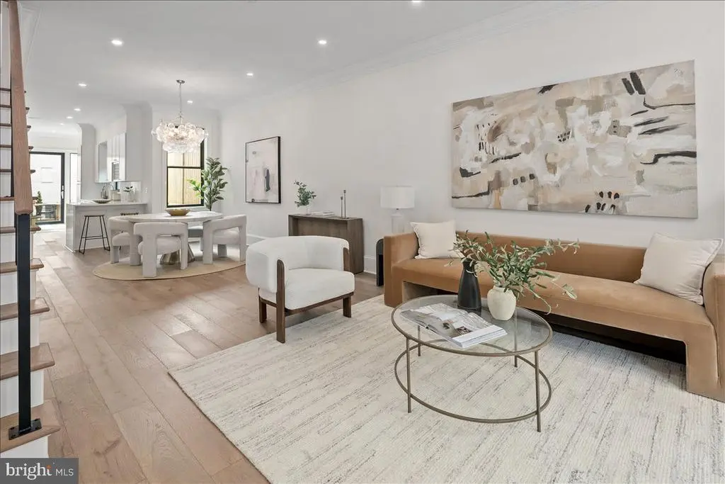 1007 C St Ne, WASHINGTON