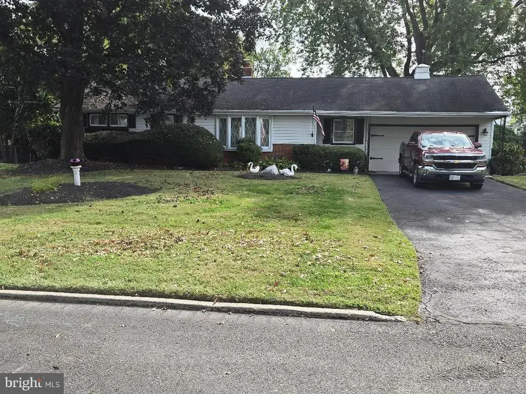 1107 Roberts Ave, FEASTERVILLE TREVOSE