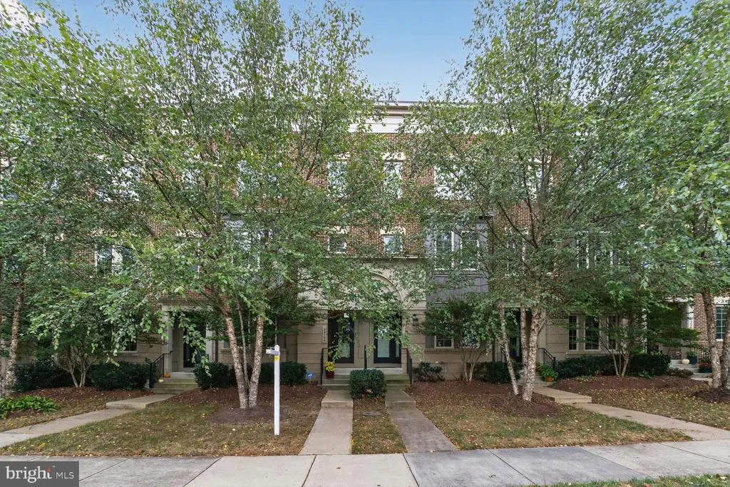 22796 Breezy Hollow Dr, BRAMBLETON