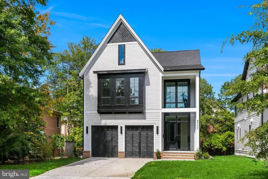 4777 26 St N, ARLINGTON