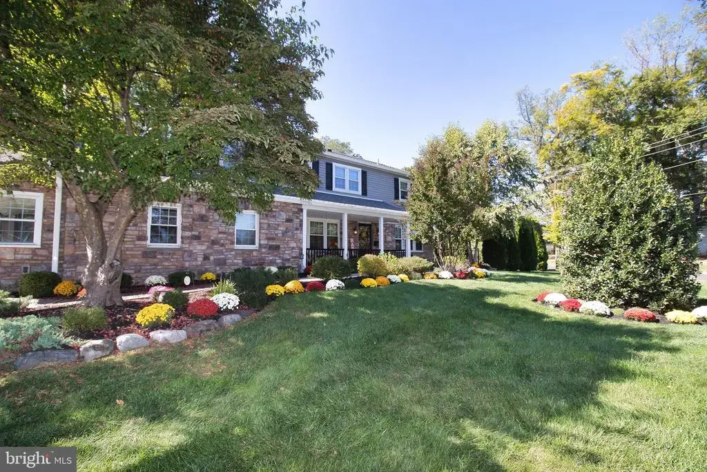 136 Washington Dr, WARMINSTER