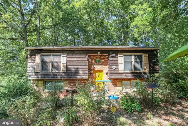 207 Durham Dr, Fredericksburg