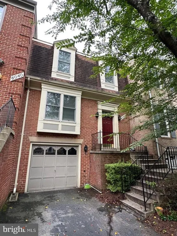 6042 Loganwood Dr, Rockville