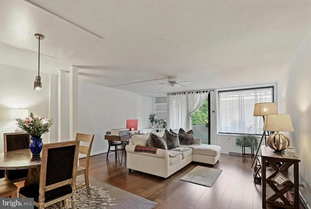 1245 4th St Sw #e106, WASHINGTON