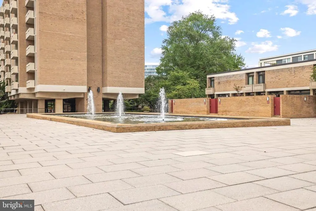 1245 4th St Sw #e106, WASHINGTON