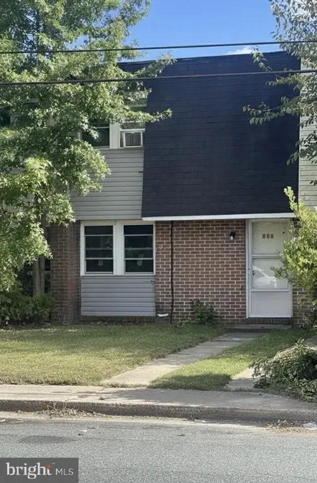 526 Leonards Ln, Cambridge