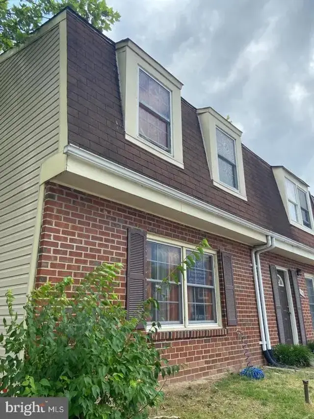 1942 Arwell Ct, Severn