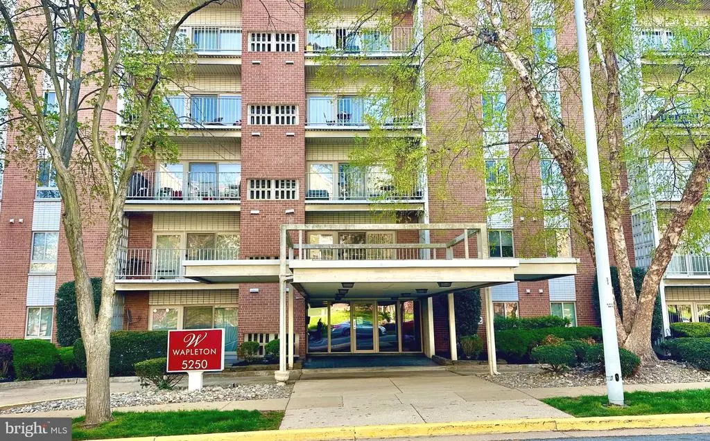 5250 Valley Forge Dr #802, ALEXANDRIA