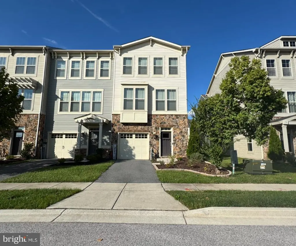 728 Rollins Ln, Glen Burnie