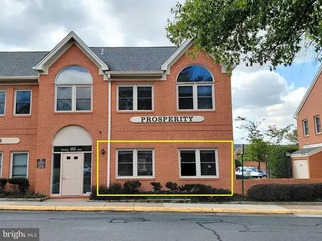1031 Sterling Rd #104, Herndon