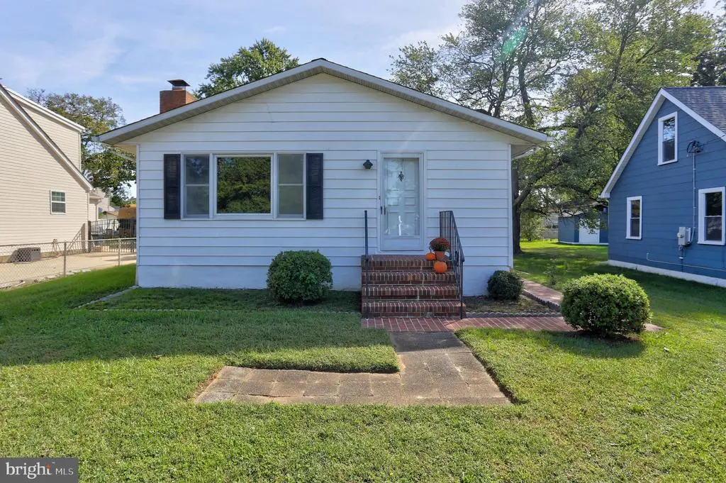 207 Greenland Beach Rd, Baltimore