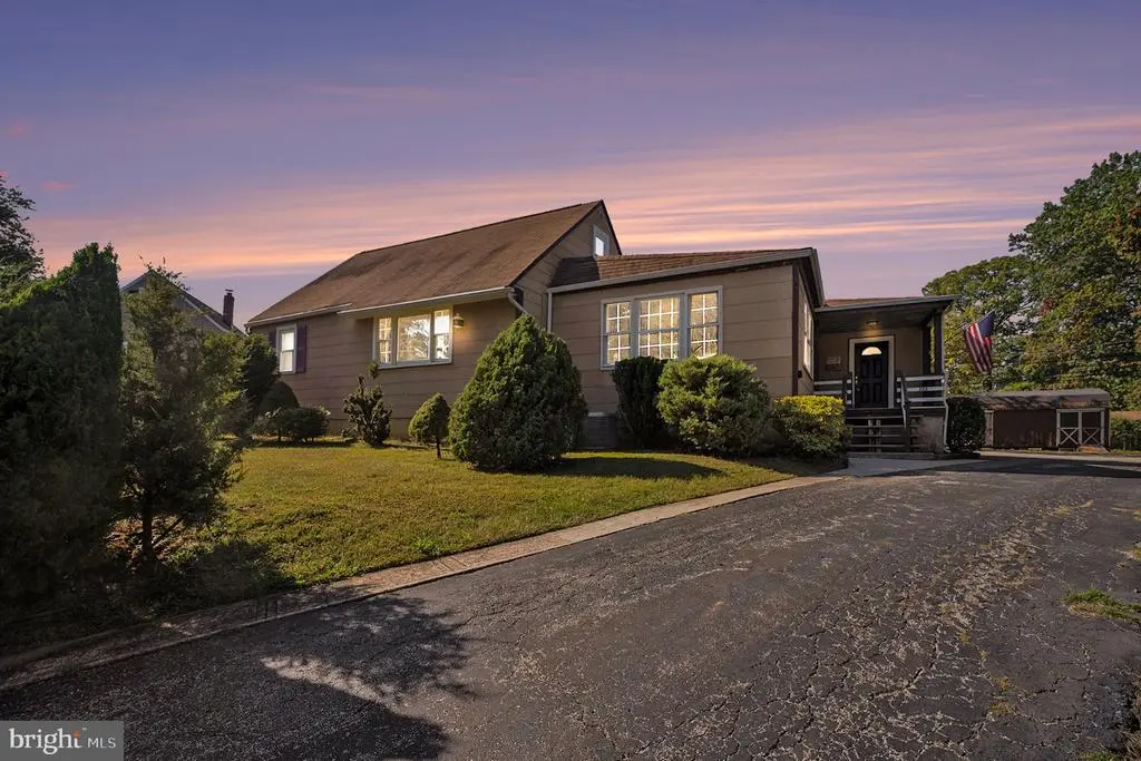 202 Barren Rd, NEWTOWN SQUARE