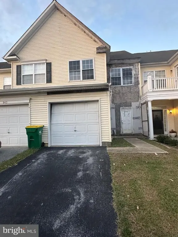 945 Lansdowne Rd, MIDDLETOWN