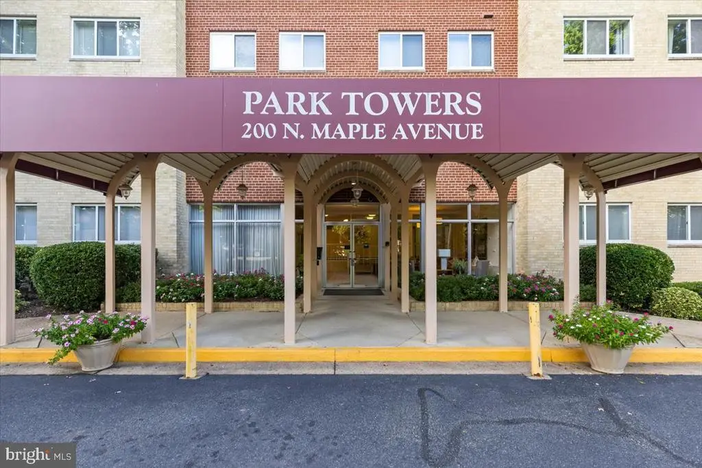 200 N Maple Ave #416, FALLS CHURCH