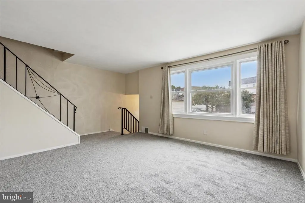 3627 N Hereford Ln, PHILADELPHIA