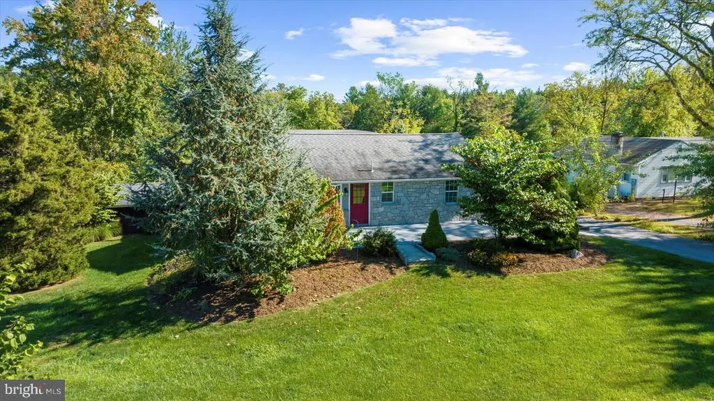 287 Kulp Rd, POTTSTOWN