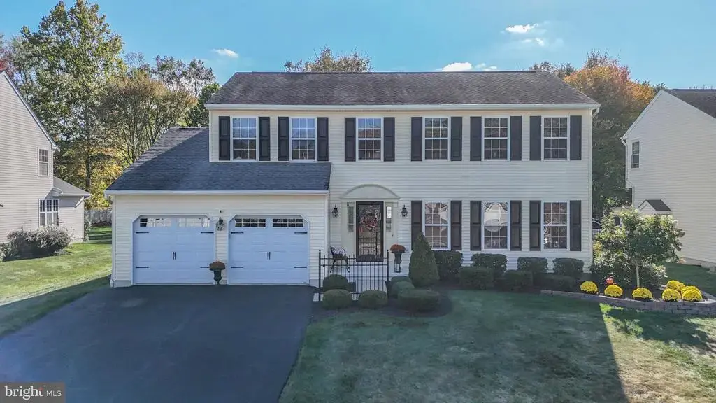 242 Willow Wood Dr, DOYLESTOWN