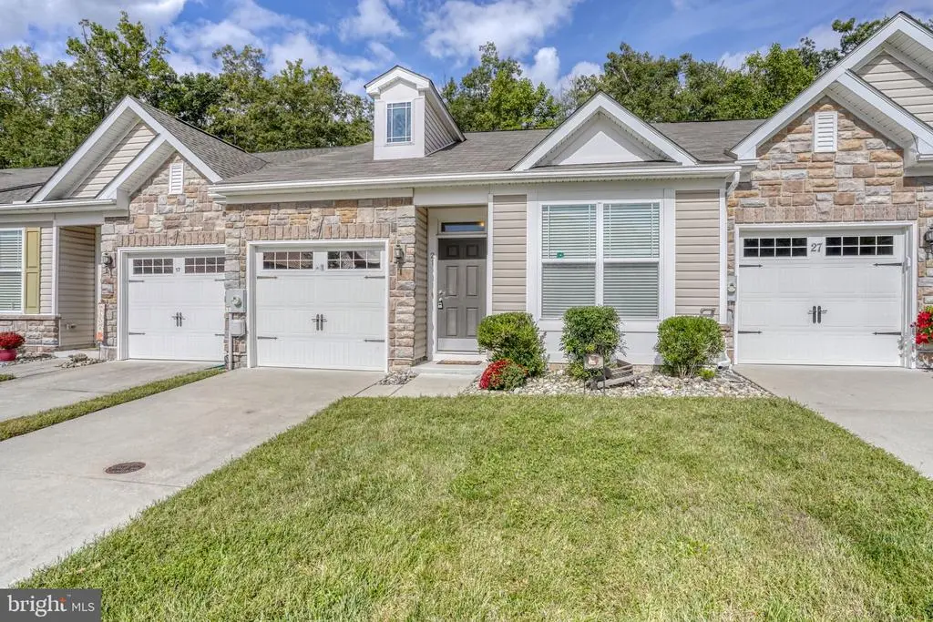 21 Starfire Ct, DOVER