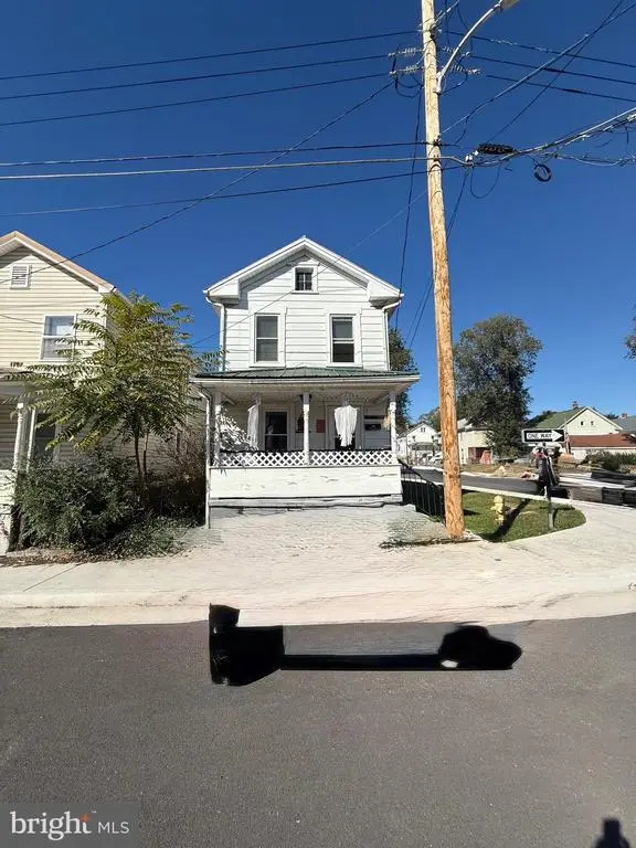 101 S Valley St, Martinsburg