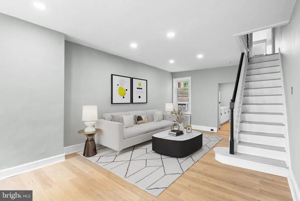 107 Kingsley St, PHILADELPHIA