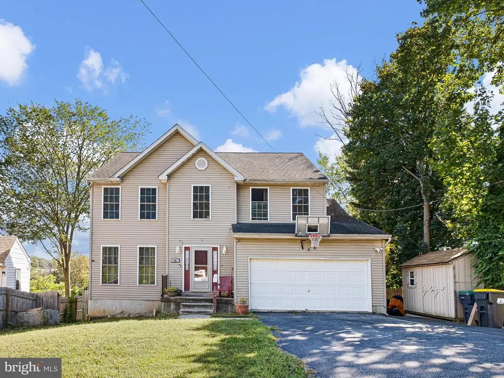 32 Hillside Rd, WILMINGTON