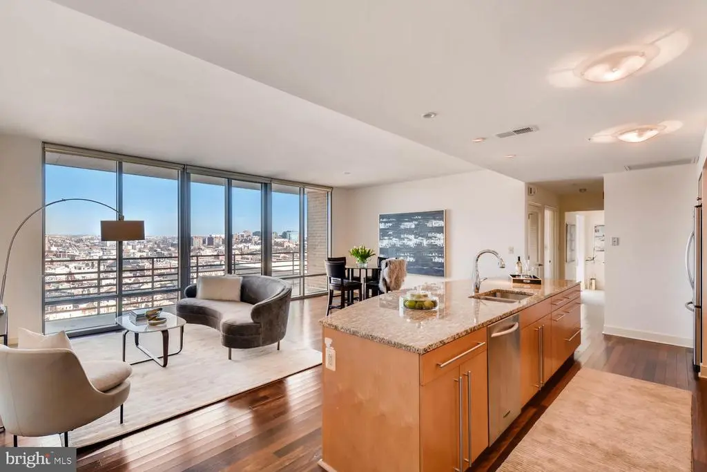 675 President St #1806, Baltimore