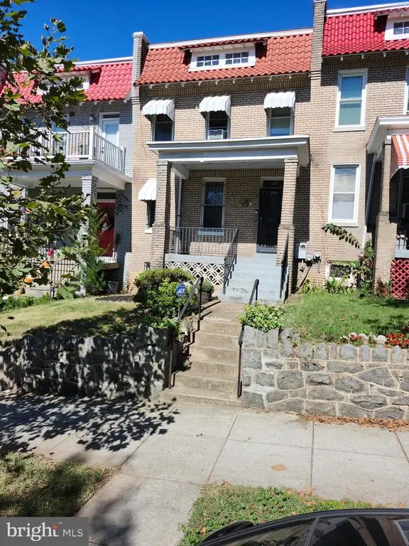 110 U St Ne, WASHINGTON