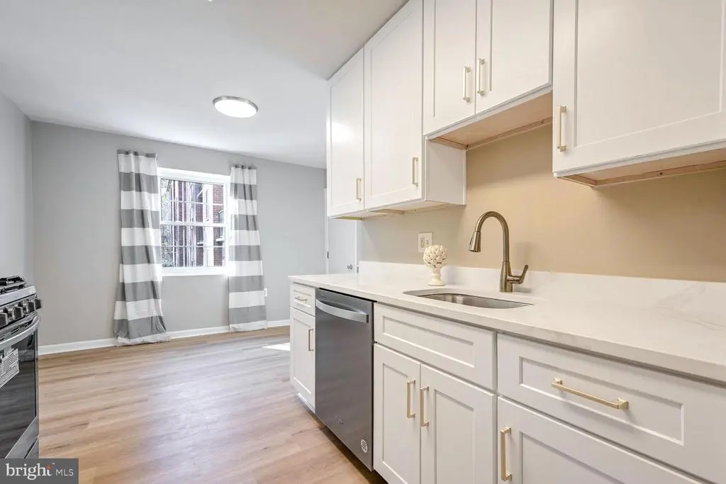 882 College Pkwy #t2, ROCKVILLE