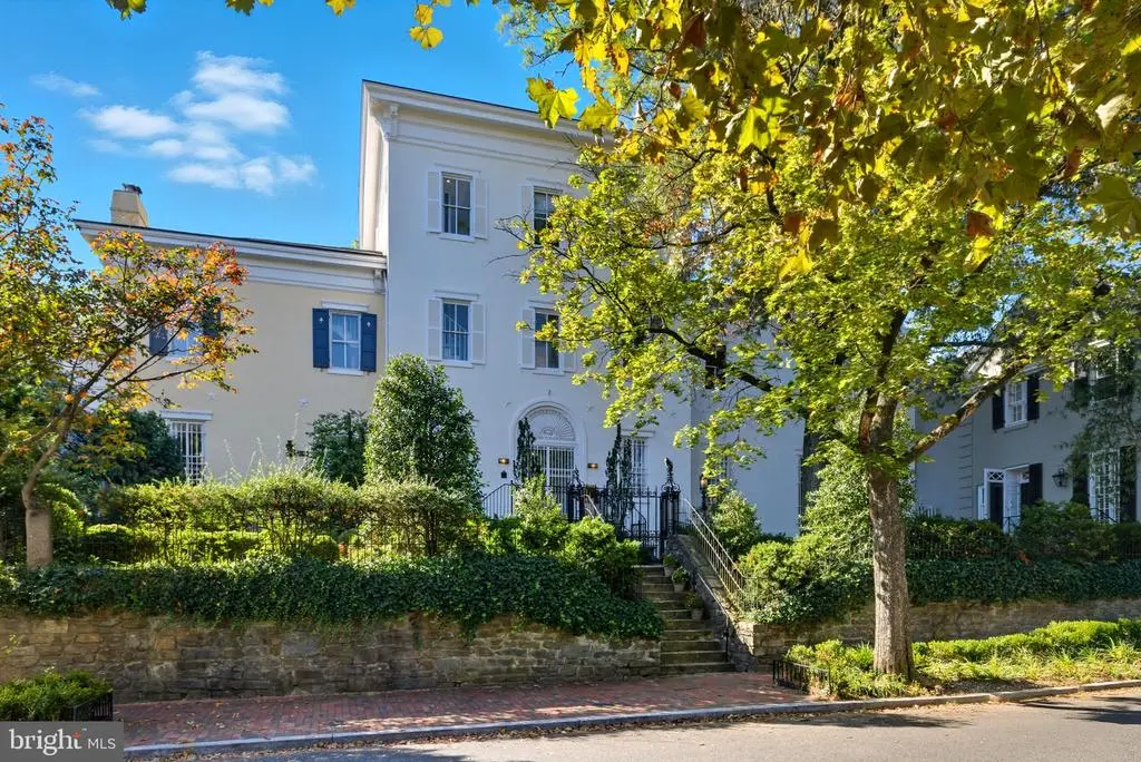 3308 R St Nw, WASHINGTON