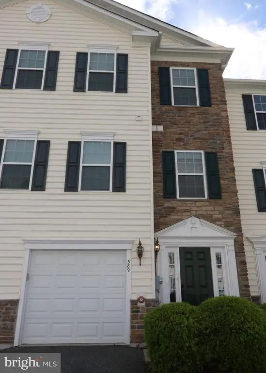 389 Larose Dr #389, COATESVILLE