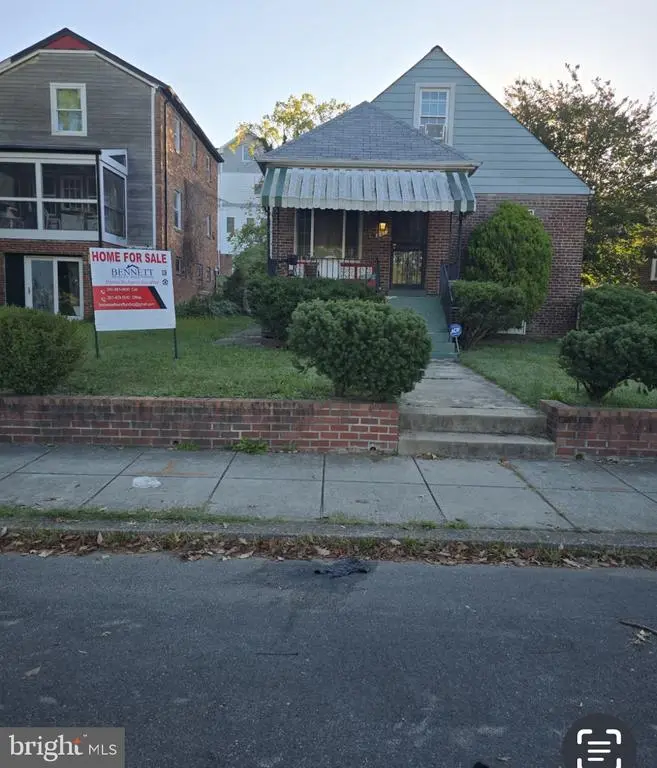 6417 3rd St Nw, WASHINGTON