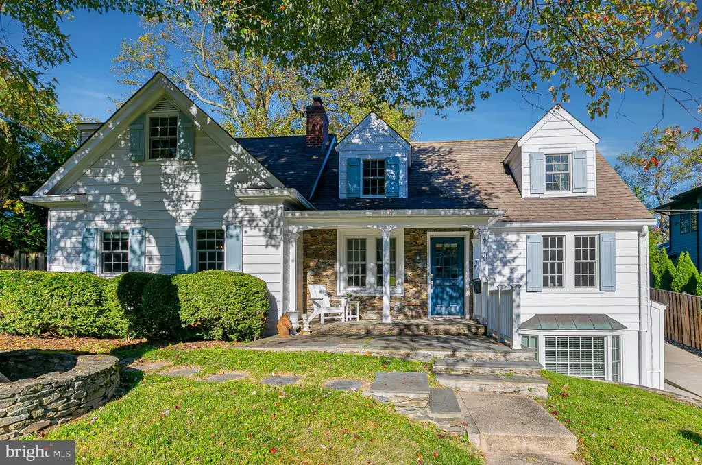 111 Ayr Hill Ave Nw, VIENNA