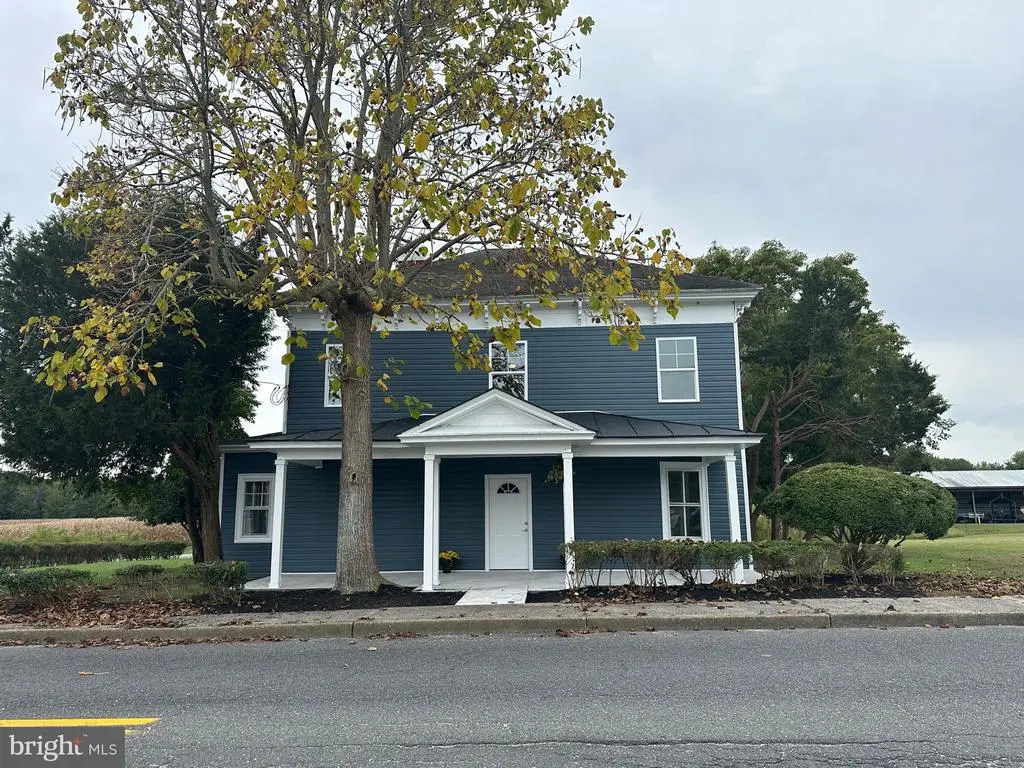 32 Main St, FRANKFORD