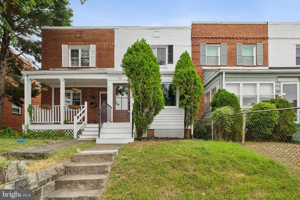 141 Lynhaven Dr, ALEXANDRIA