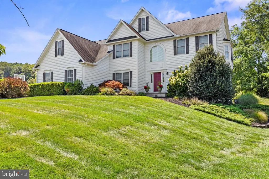 833 Stonybrook Ln, LEWISBERRY