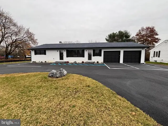 5193 Summit Bridge Rd, Middletown