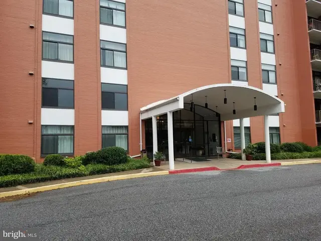 1 Smeton Pl #902, Towson