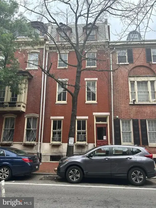935 Spruce St, Philadelphia