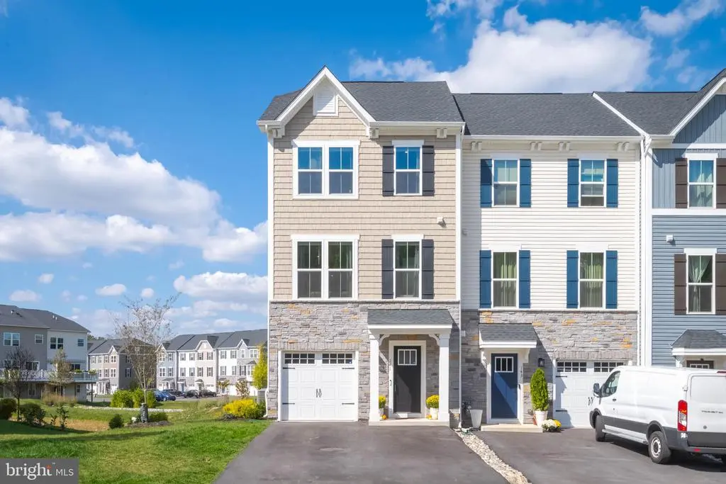141 Glory Maple Ln, DOWNINGTOWN
