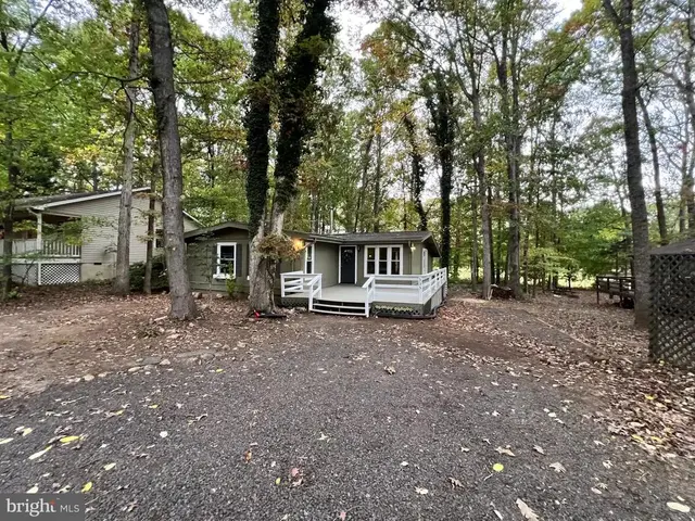 535 Mt Pleasant Dr, Locust Grove