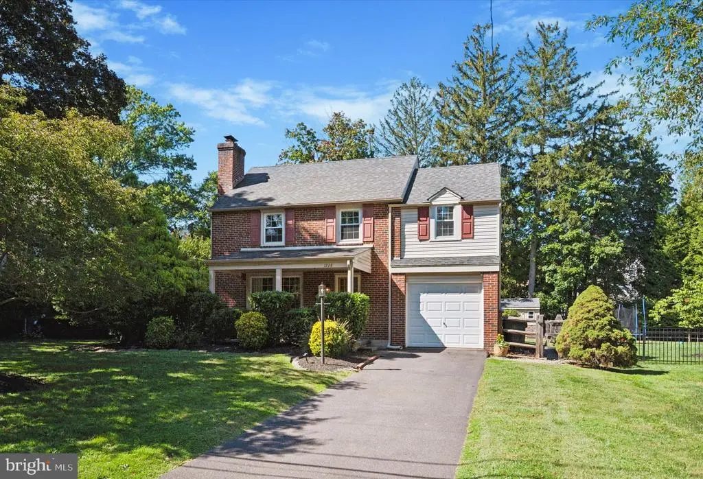 1228 Wheatsheaf Ln, ABINGTON