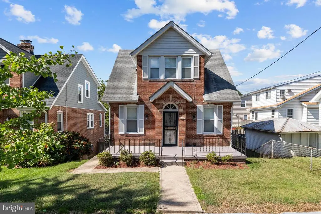 6018 2nd St Nw, WASHINGTON