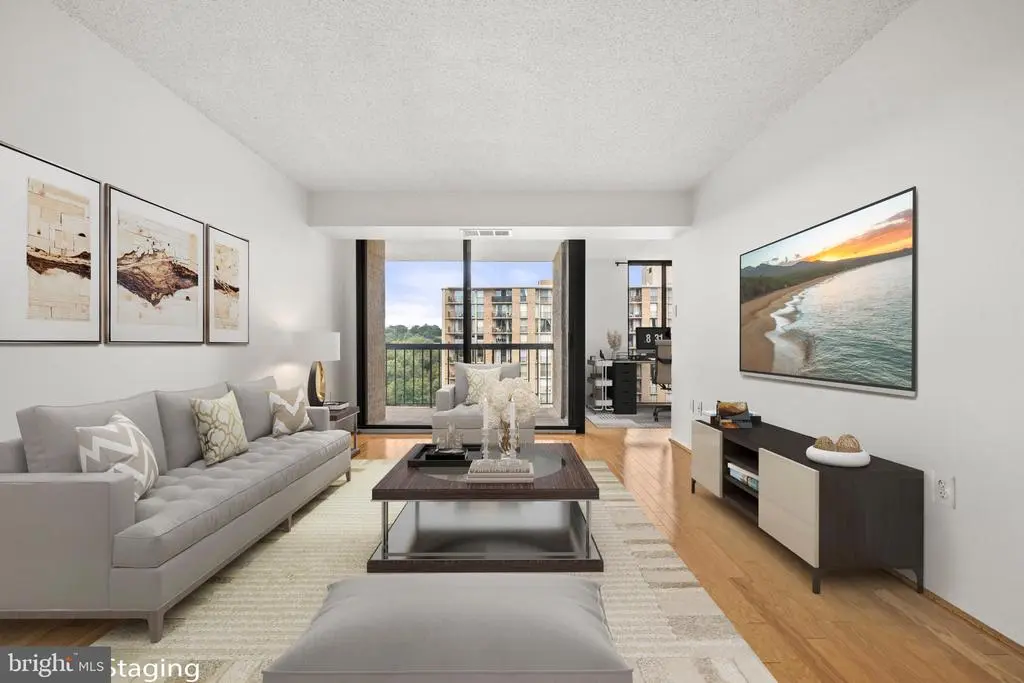 4500 S Four Mile Run Dr S #910, ARLINGTON