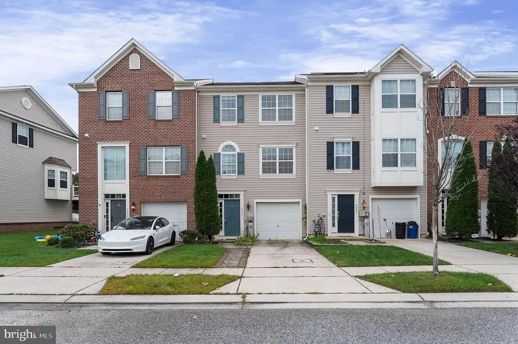 8426 Stansbury Lake Dr, Baltimore