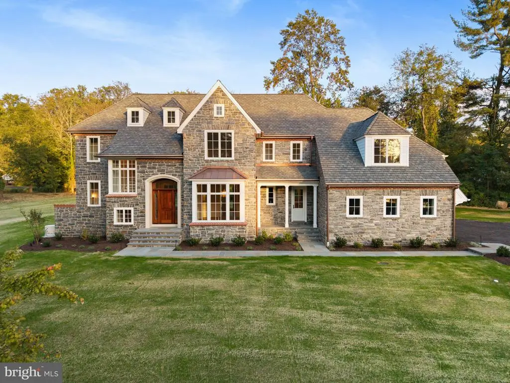 1339 Carolannes Way #b3, West Chester