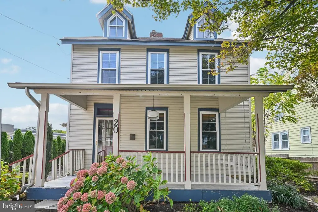 20 W Waverly Rd, GLENSIDE