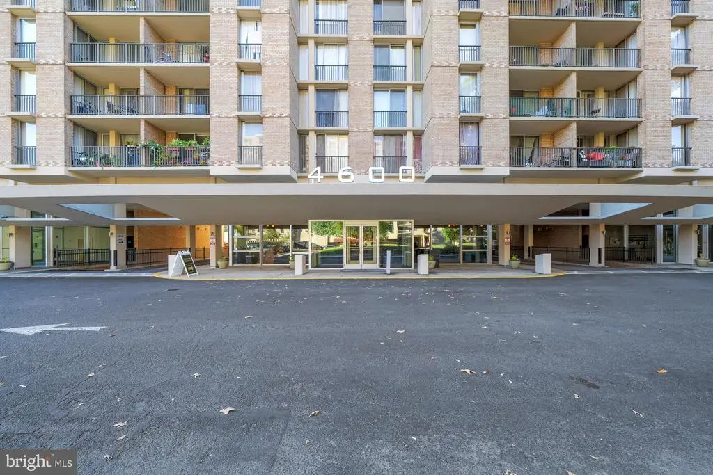 4600 S Four Mile Run Dr #423, ARLINGTON