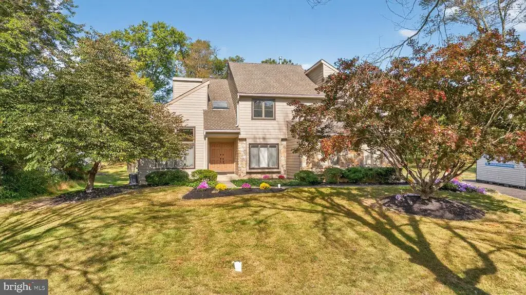 301 Windy Run Rd, DOYLESTOWN