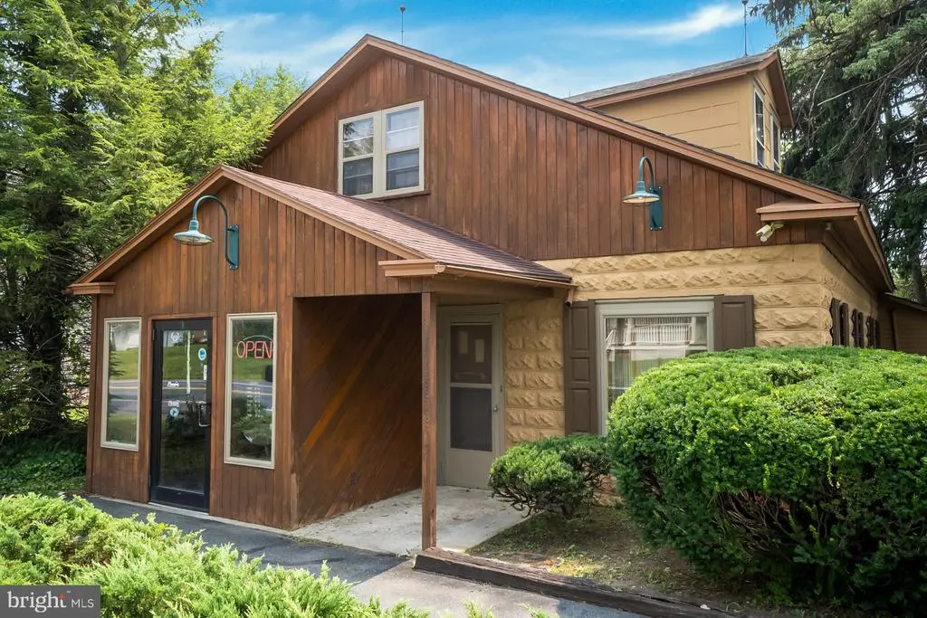 328 E Lawn Rd, Nazareth