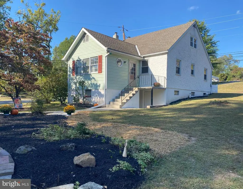 1108 Bleim Rd, POTTSTOWN